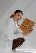 Load image into Gallery viewer, Cartera Allana
