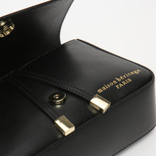 Load image into Gallery viewer, Cartera Aela Box
