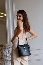 Load image into Gallery viewer, Cartera Elise
