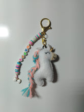 Load image into Gallery viewer, Charm de peluche para cartera
